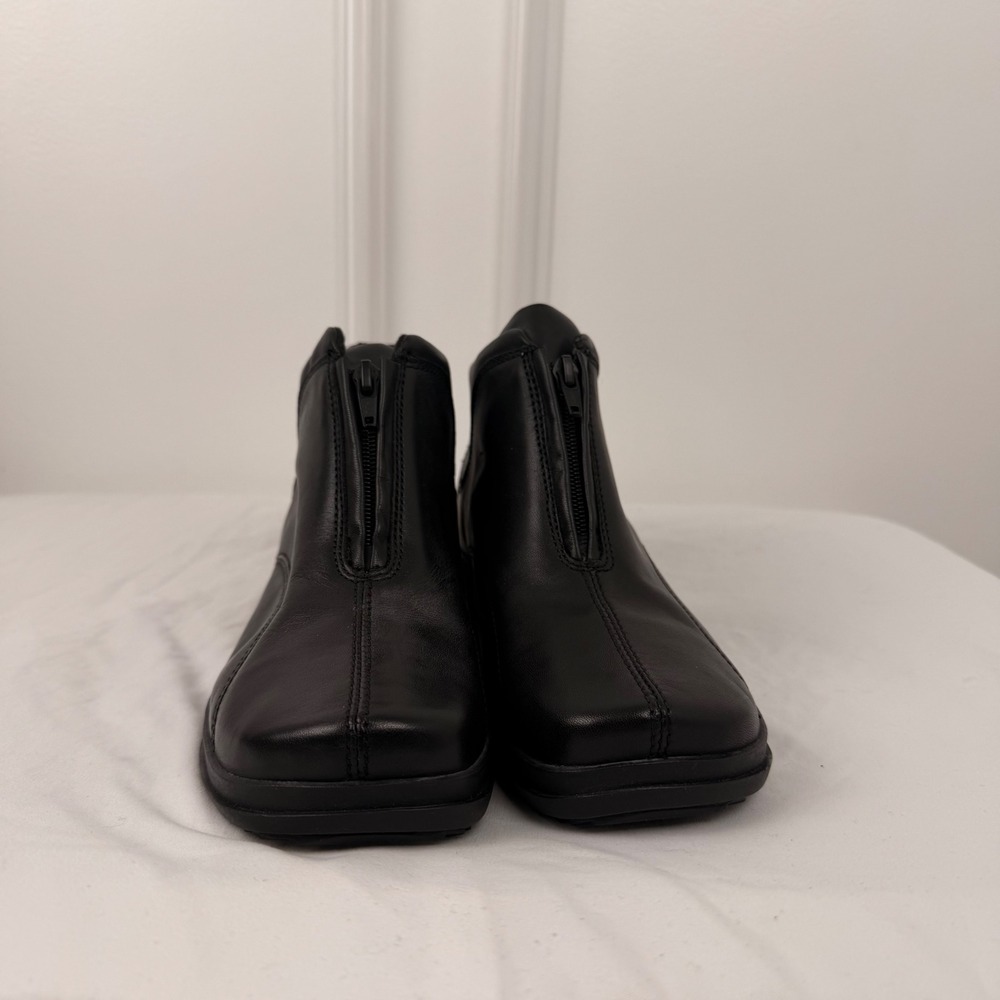 Easy Spirit ESWAIL Black Leather Front Zip Ankle Boots Womens 8 WW Wide Width